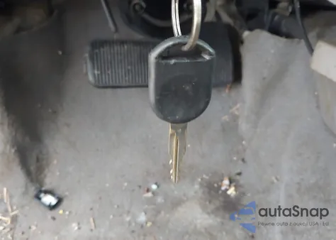 2005 Ford Taurus Se z USA, uszkodzony, nr VIN 1FAFP53U45A291157